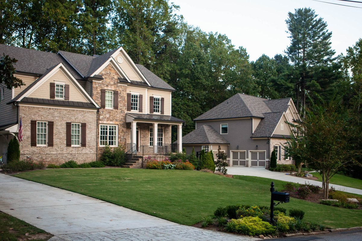 Glenridge ForestHammond Hills, Sandy Springs GA Neighborhood Guide